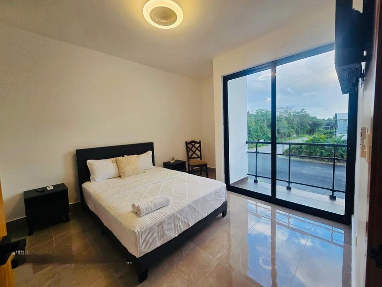 Villa Valdivia, Serene Retreat w/ Private Pool, Nueva Romana