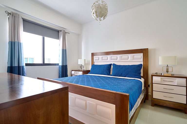 Skyline Evaristo–2BR / Rooftop Infinity Pool