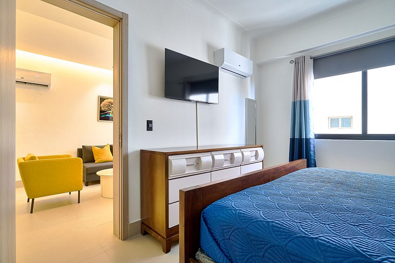 Skyline Evaristo–2BR / Rooftop Infinity Pool