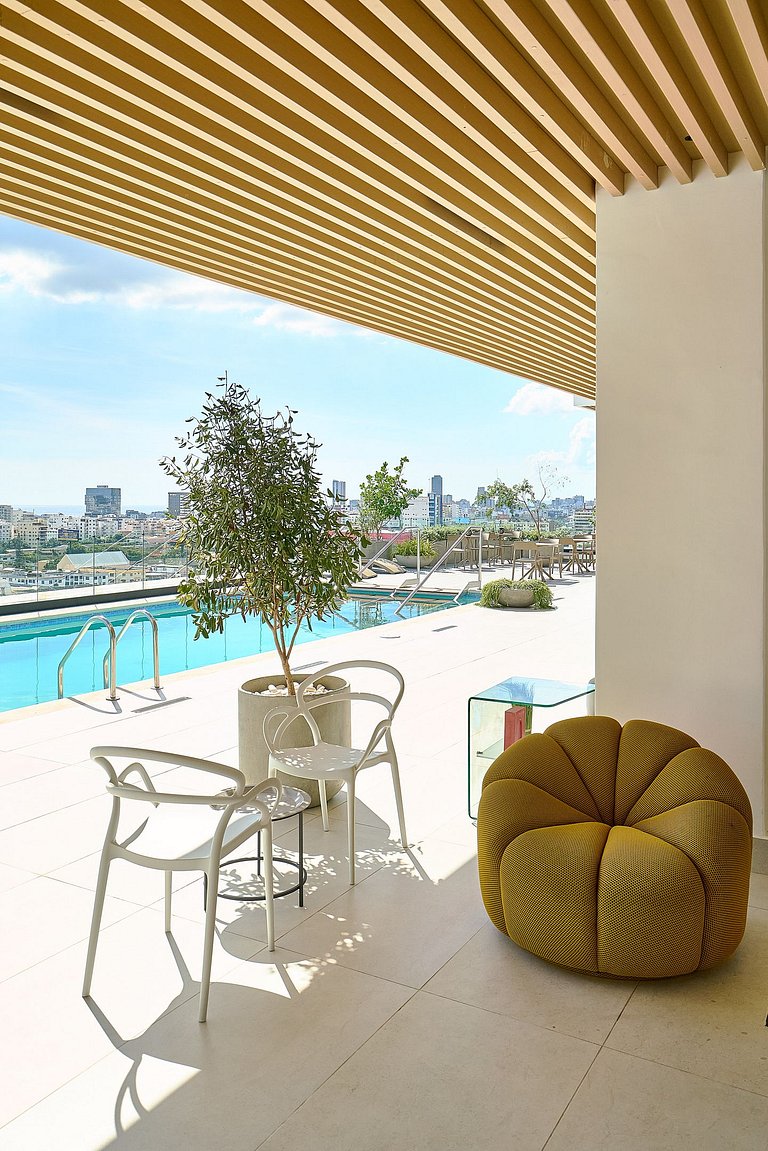 Skyline Evaristo–2BR / Rooftop Infinity Pool