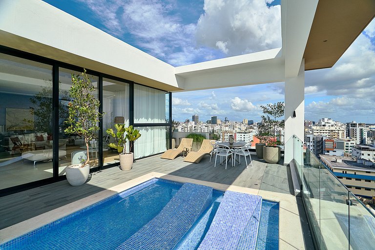 Skyline Evaristo–2BR / Rooftop Infinity Pool