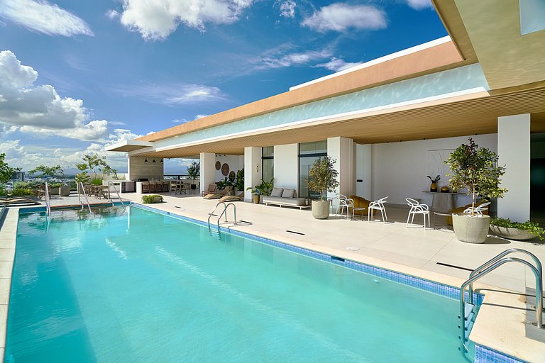 Skyline Evaristo–2BR / Rooftop Infinity Pool