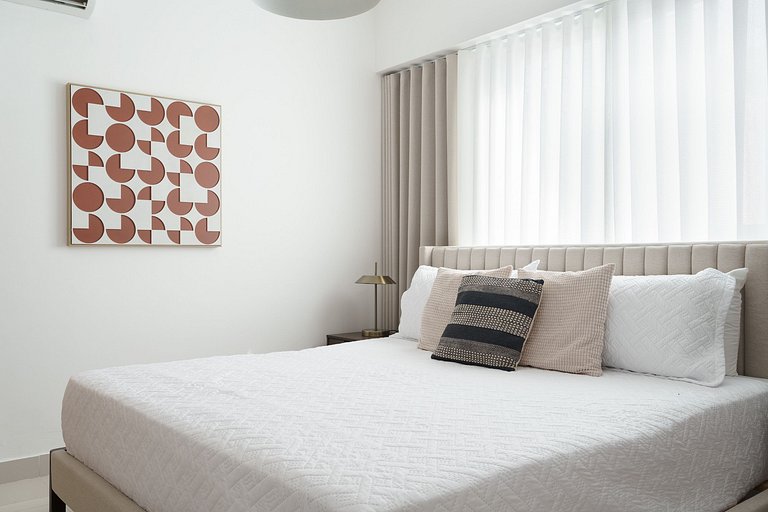 1BR Unit D10-A/C-WiFi-SmrtTv-Piantini-YellowKey