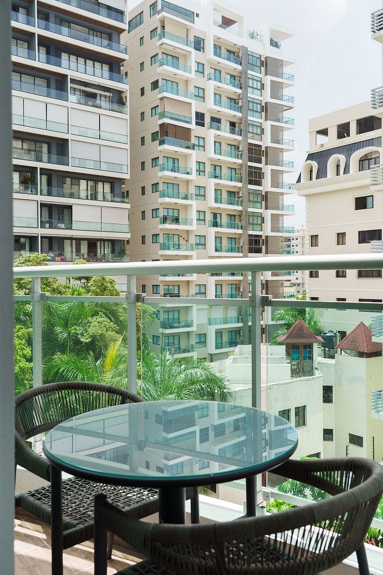1BR Unit C6, A/C, Wifi, SmartTV-Piantini-YellowKey