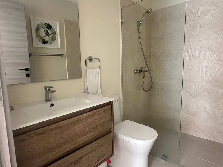 Cozy 1BR in Panorama Lake • Pool & Beach
