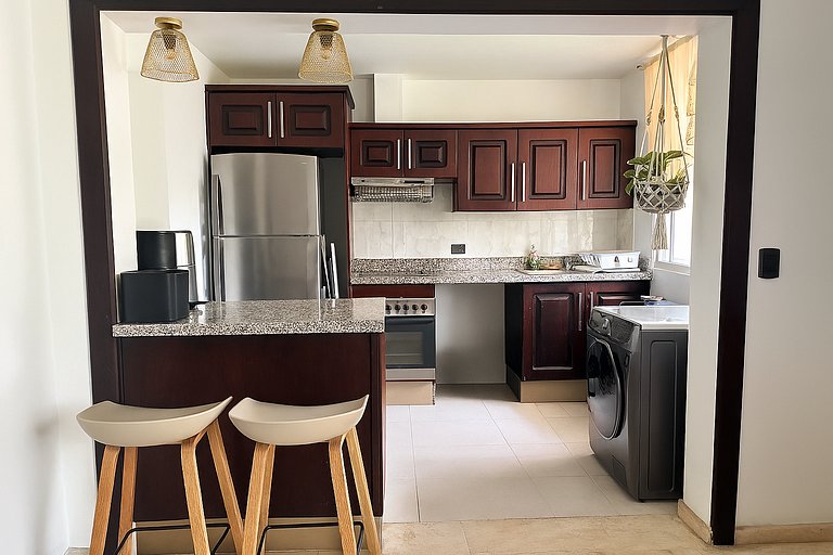 2BR Retreat in Cocotal–Pool, Golf & Fast WiFi