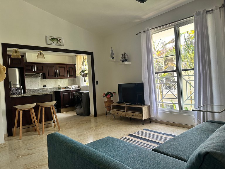 2BR Retreat in Cocotal–Pool, Golf & Fast WiFi