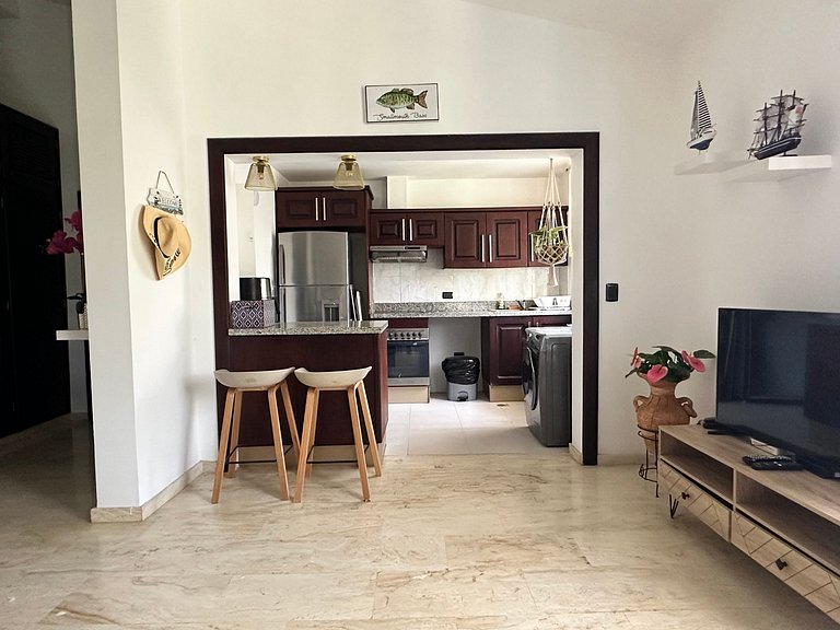 2BR Retreat in Cocotal–Pool, Golf & Fast WiFi