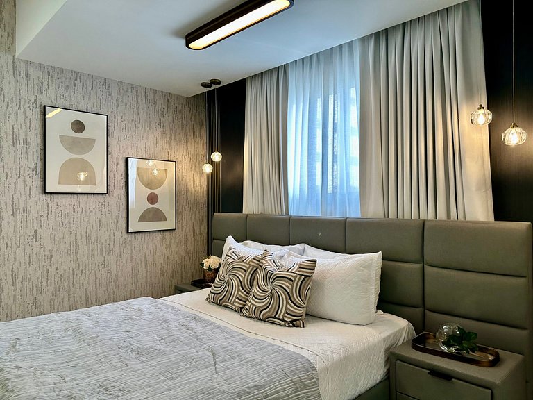 Designer 1BR Piantini Near Blue Mall, Rooftop Pool | YellowK