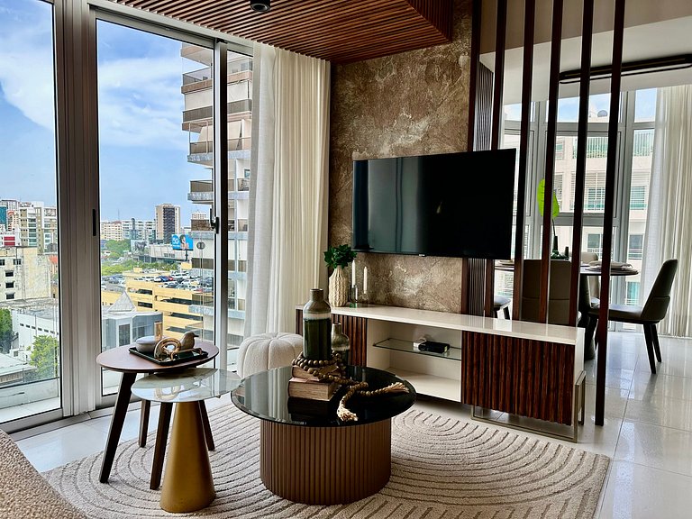 Designer 1BR Piantini Near Blue Mall, Rooftop Pool | YellowK