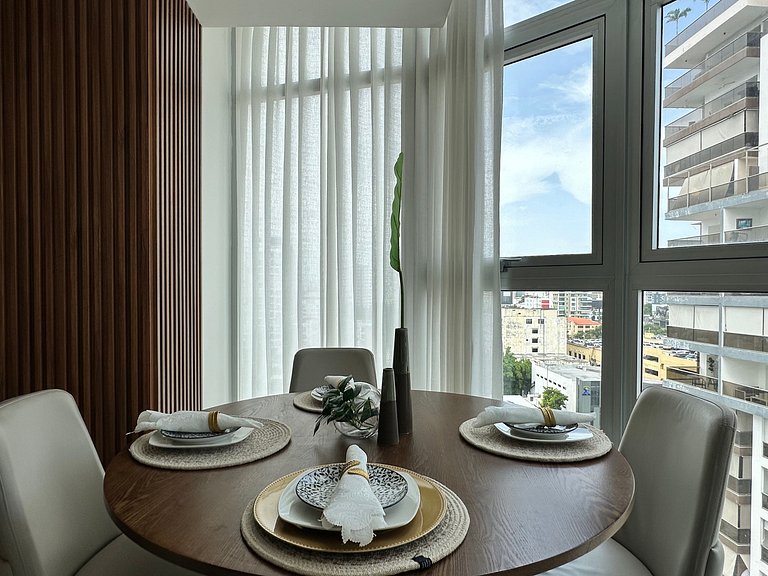 Designer 1BR Piantini Near Blue Mall, Rooftop Pool | YellowK