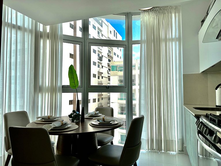 Designer 1BR Piantini Near Blue Mall, Rooftop Pool | YellowK