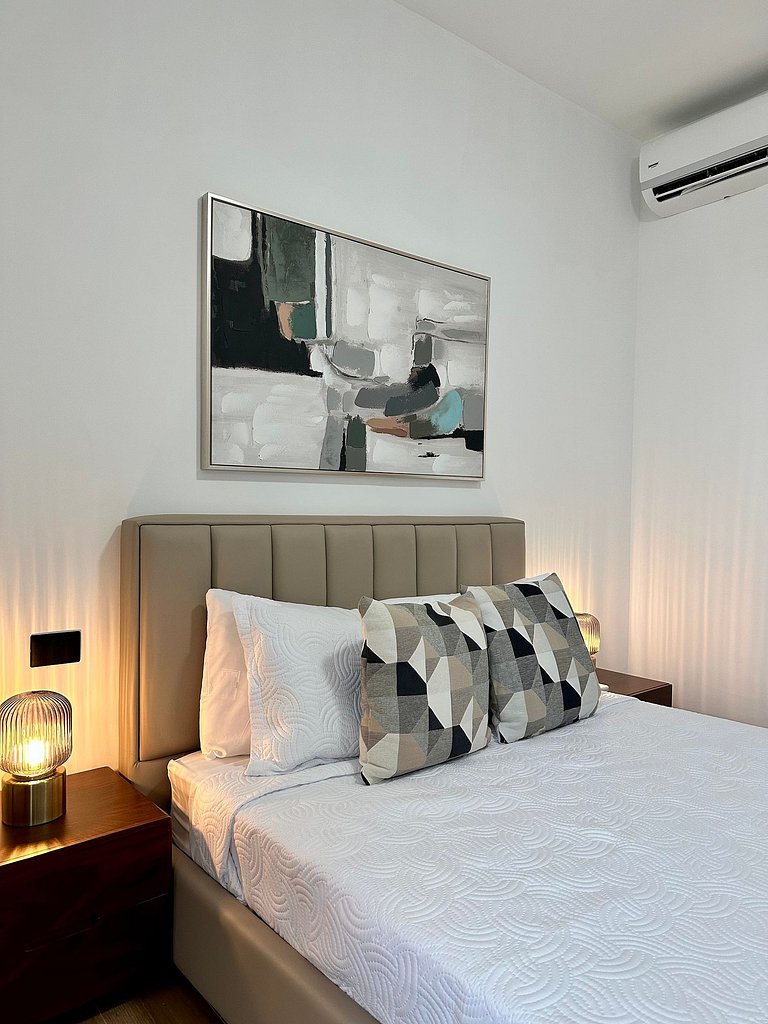 Downtown Studio w/Pool, Gym, WiFi – by Yellowkey