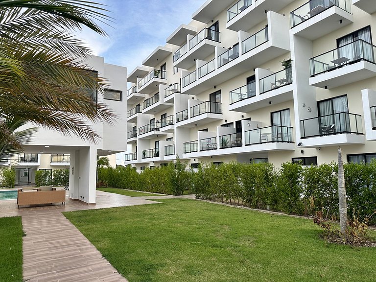 Студия в Downtown с бассейном, тренажёрным залом и Wi-Fi — о