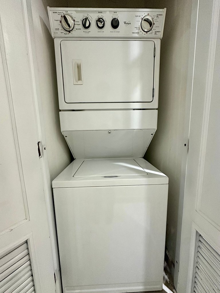 Beachfront 2BR Escape | Sea & Pool Views | Juan Dolio – By Y