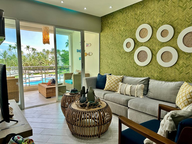Beachfront 2BR Escape | Sea & Pool Views | Juan Dolio – By Y