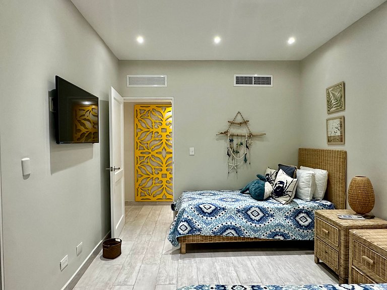 Beachfront 2BR Escape | Sea & Pool Views | Juan Dolio – By Y