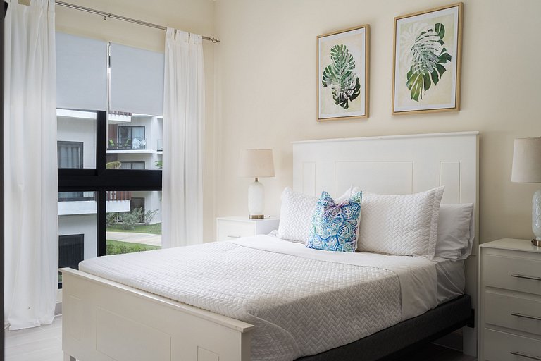 Cozy 1BR in Panorama Lake • Pool & Beach