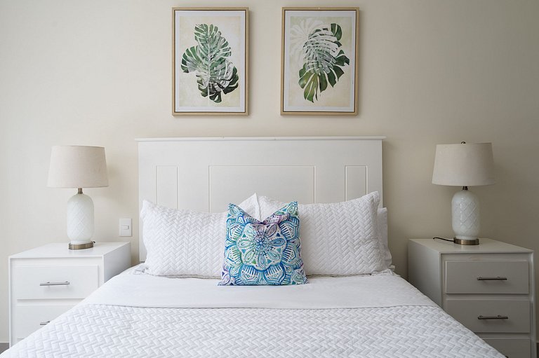 Cozy 1BR in Panorama Lake • Pool & Beach