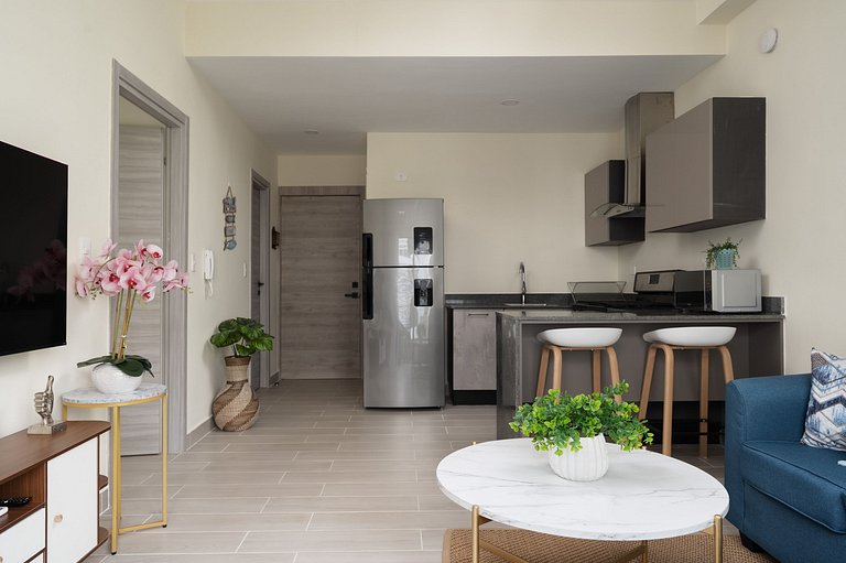 Cozy 1BR in Panorama Lake • Pool & Beach
