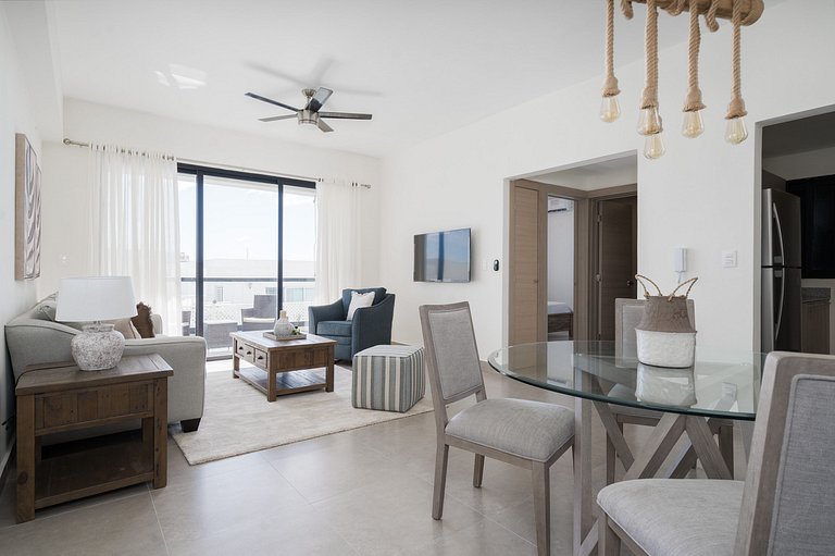 Sky Retreat Panorama 310 | Mountain Views