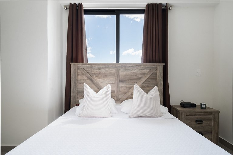 Sky Retreat Panorama 310 | Mountain Views