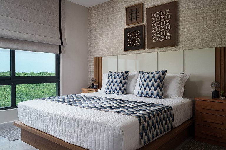 3BR Green One II · Luxe Stay · Airport & Beach| YK