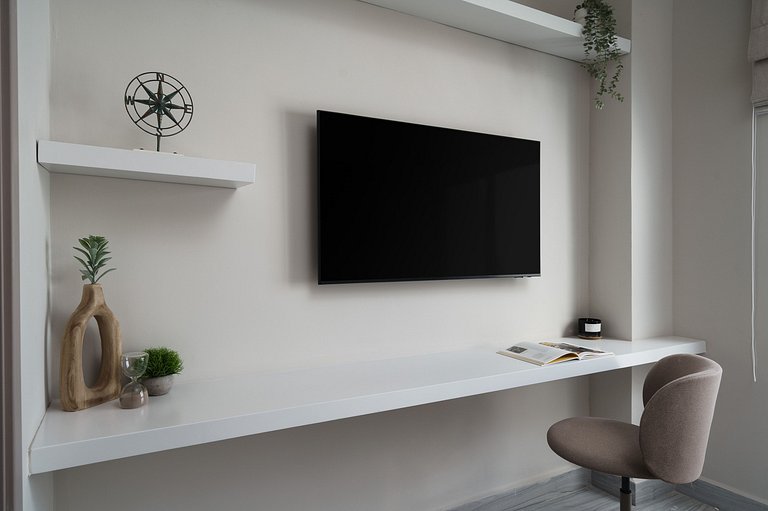 3BR Green One II · Luxe Stay · Airport & Beach| YK