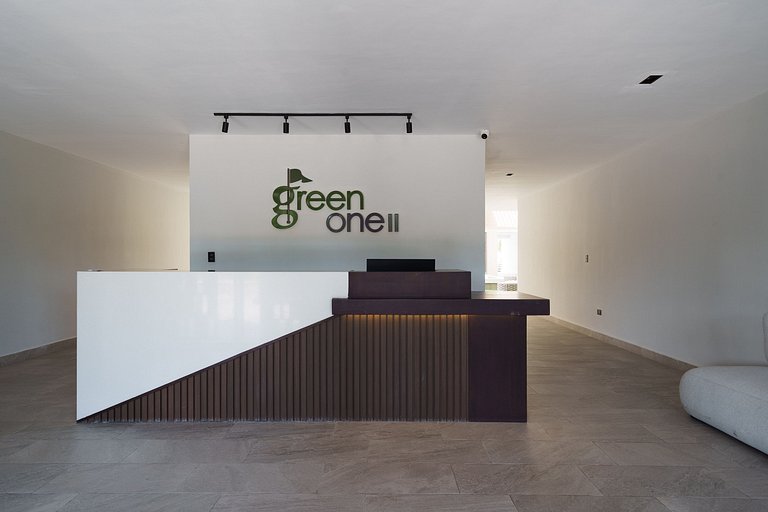 3BR Green One II · Luxe Stay · Airport & Beach| YK