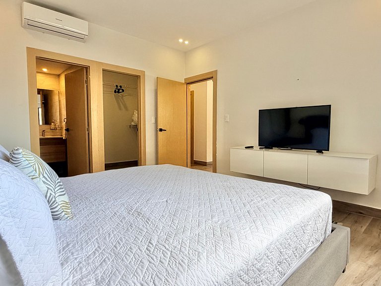 Pool*Gym *|view * 5|1br *40 MBwi-fi* Yellowkey