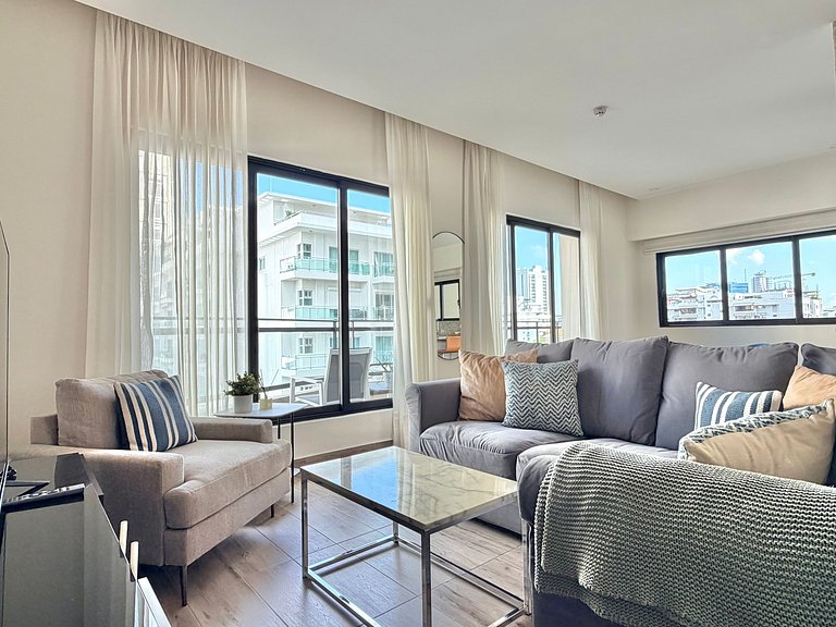 Pool*Gym *|view * 5|1br *40 MBwi-fi* Yellowkey