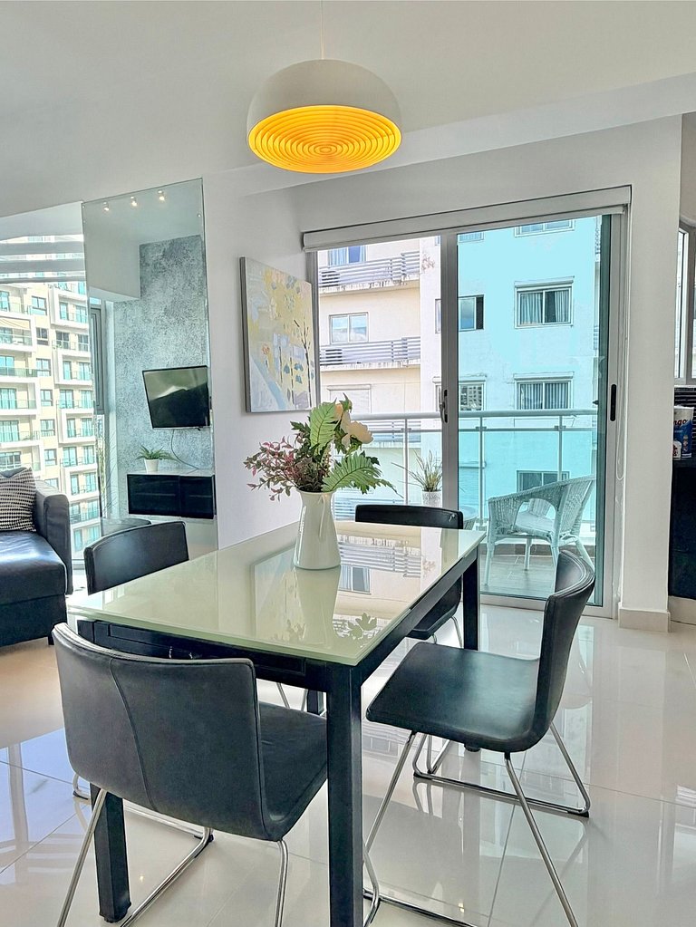 1BR Unit 10C-A/C-WiFi-SmrtTv-Piantini-YellowKey