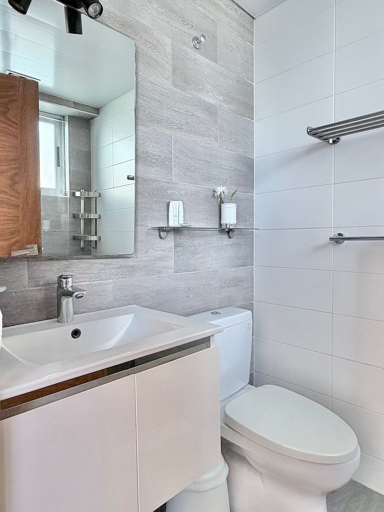1BR Unit 10C-A/C-WiFi-SmrtTv-Piantini-YellowKey