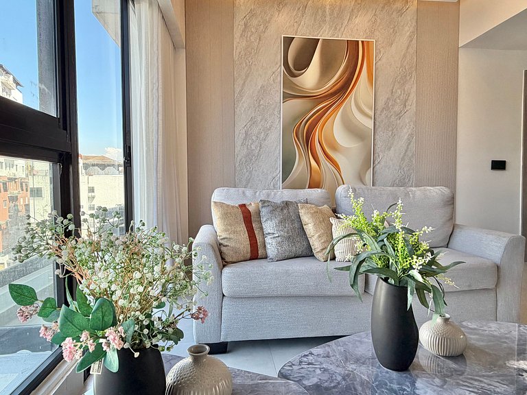 Stylish High Floor 1 Bed Apartment Modern Building