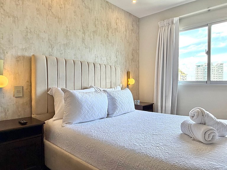 City Center Piantini W/ Pool, WiFi By YellowKey
