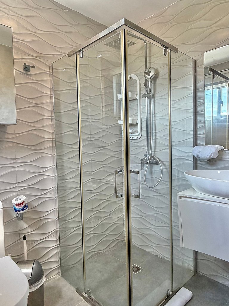 City Center Piantini W/ Pool, WiFi By YellowKey