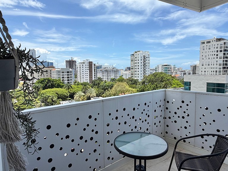 Pool-CityViews- 1BR-Gym-WiFi-A/C-YellowKey 5