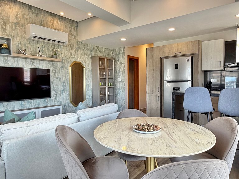 City Center Piantini W/ Pool, WiFi By YellowKey