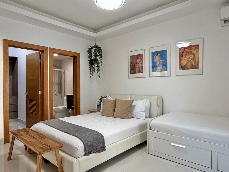 Stunning one-bedroom with pool, and gym - YK