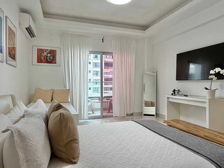 Stunning one-bedroom with pool, and gym - YK