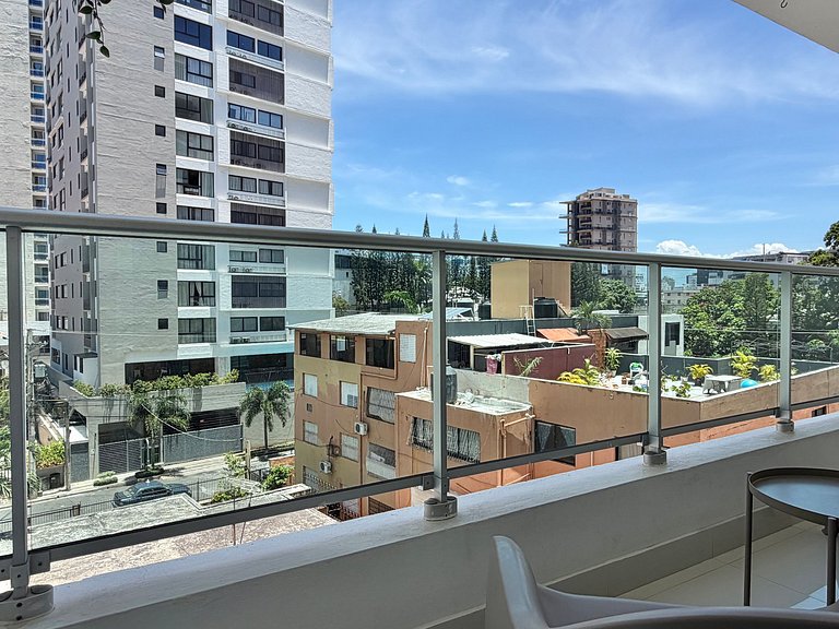 Stunning one-bedroom with pool, and gym - YK