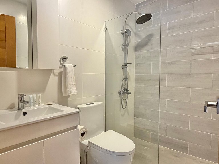 Downtown*Cozy*1br* pool* 50mb| 5*YELLOWKEY