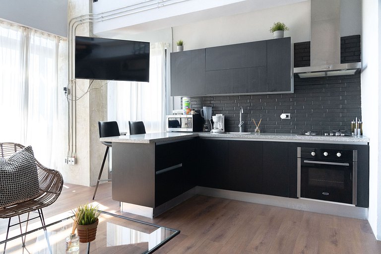 *New*Industrial Loft.OceanView*wifi - YellowKey
