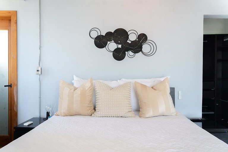 *New*Industrial Loft.OceanView*wifi - YellowKey