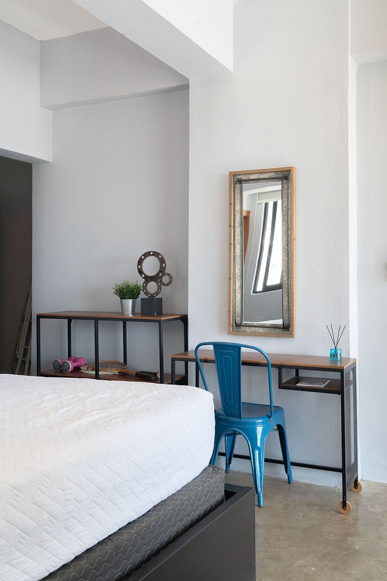 *New*Industrial Loft.OceanView*wifi - YellowKey