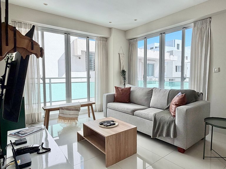 CityCenter-Comfy-3br-W/Pool-Gym-A/C-WiFi-YellowKey