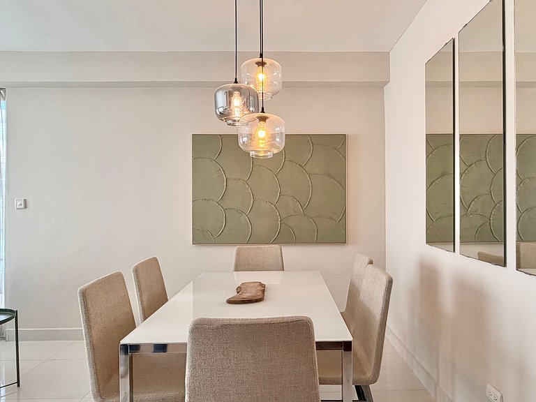 CityCenter-Comfy-1br-W/Pool-Gym-A/C-WiFi-YellowKey