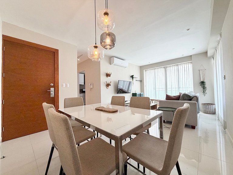 CityCenter-Comfy-1br-W/Pool-Gym-A/C-WiFi-YellowKey