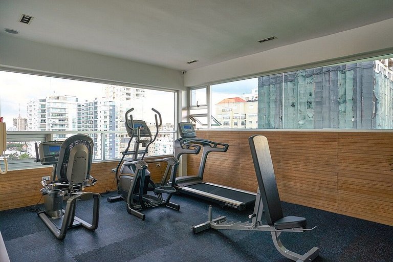 *ROOF TOP* A/C-WiFi-SmrtTv-Gym-BlueMall-YellowKey